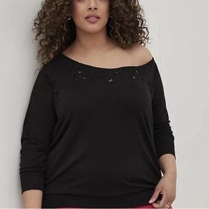 NEW WITH TAGS SIZE 3 TORRID OFF THE SHOULDER FLORAL SWEATSHIRT TORRID SWEATSHIRT